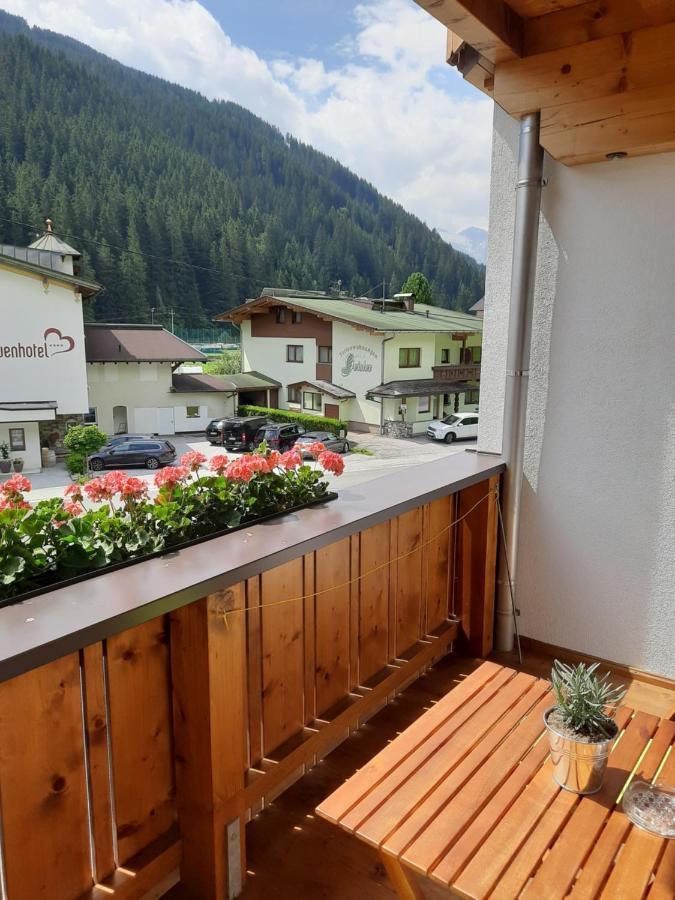 Gruenwaldhof Bed & Breakfast Tux Luaran gambar