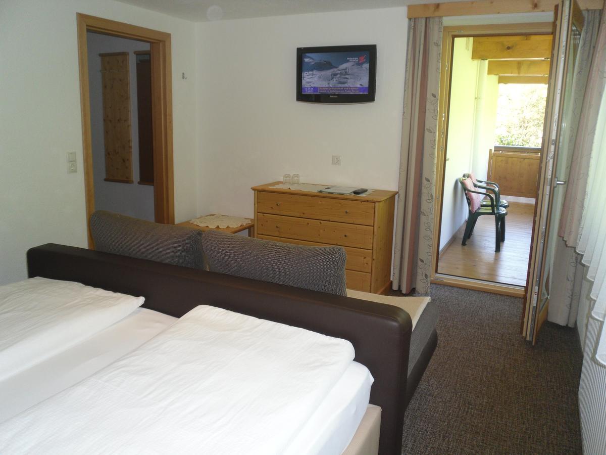 Gruenwaldhof Bed & Breakfast Tux Luaran gambar