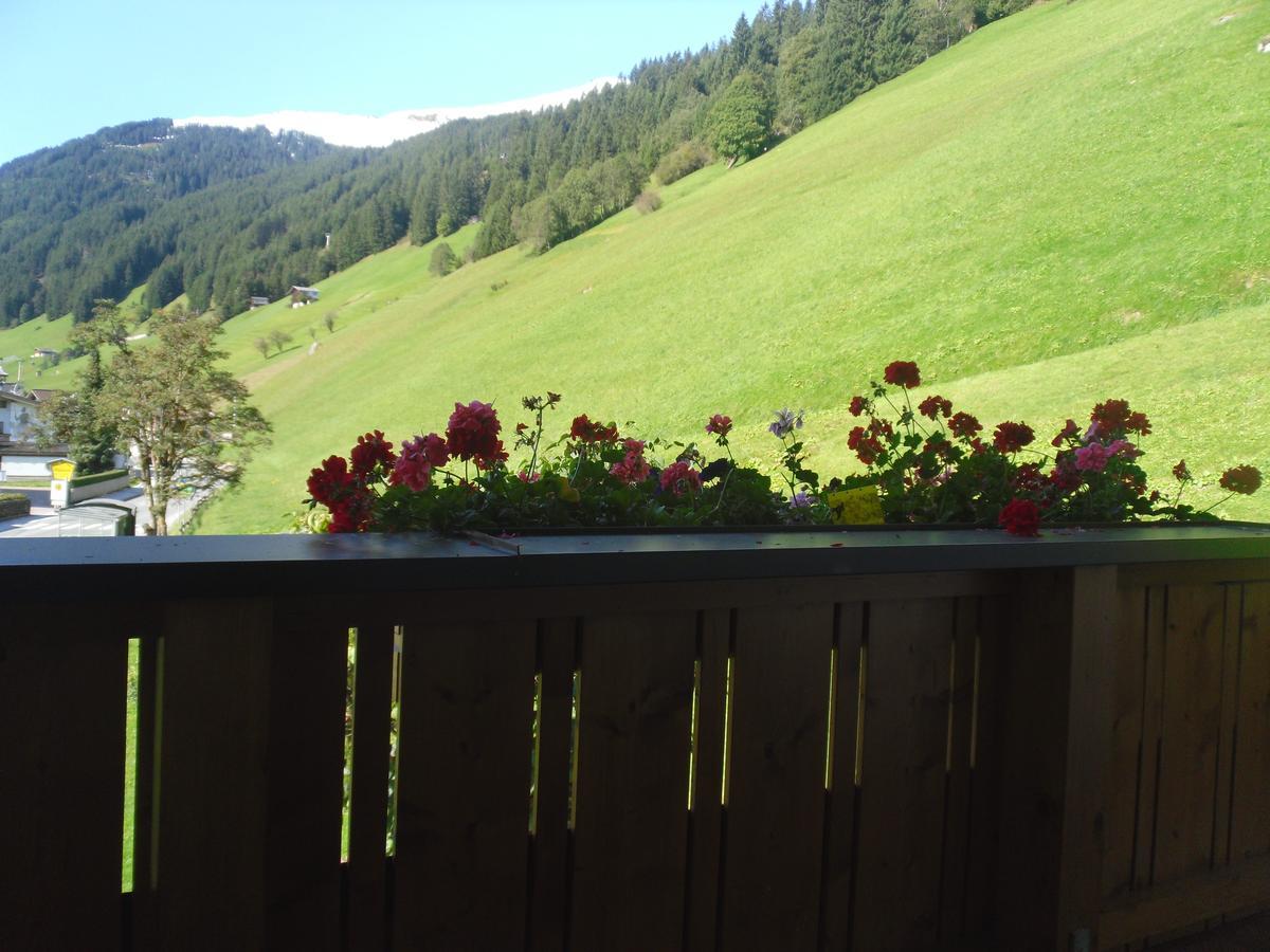 Gruenwaldhof Bed & Breakfast Tux Luaran gambar